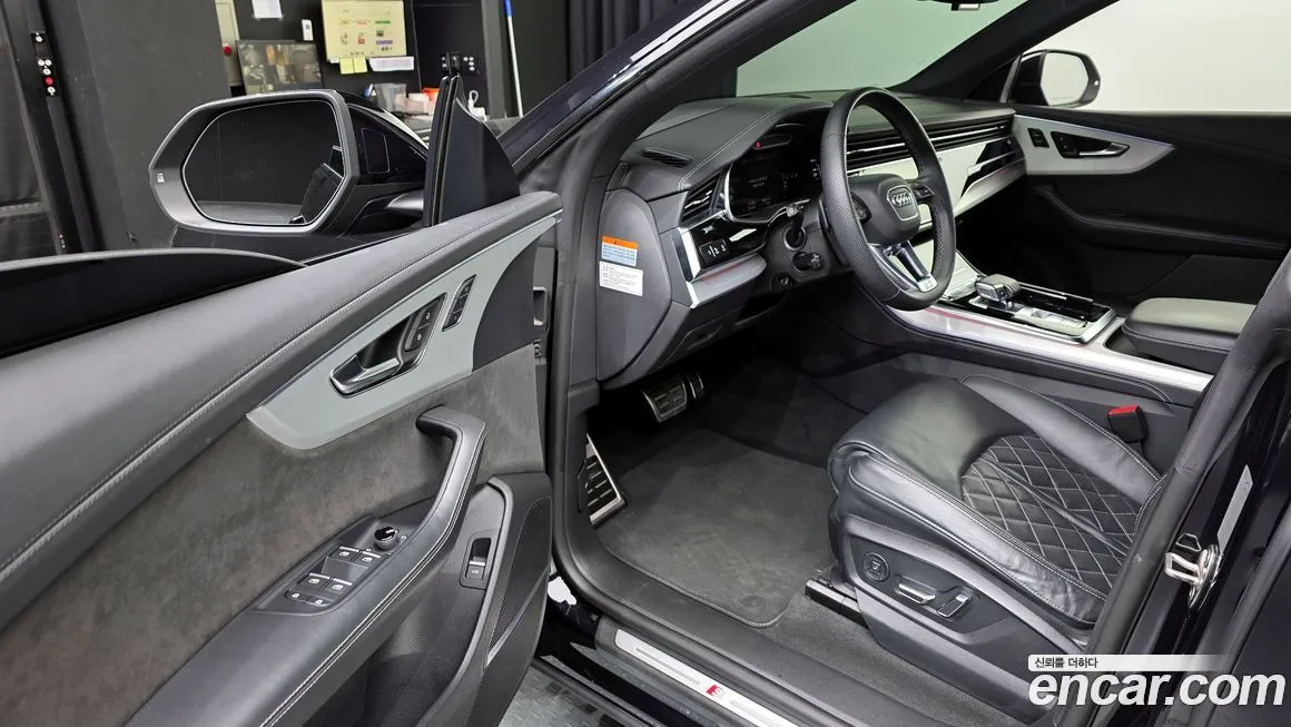 Audi Q8 2021 из KR, фото 10