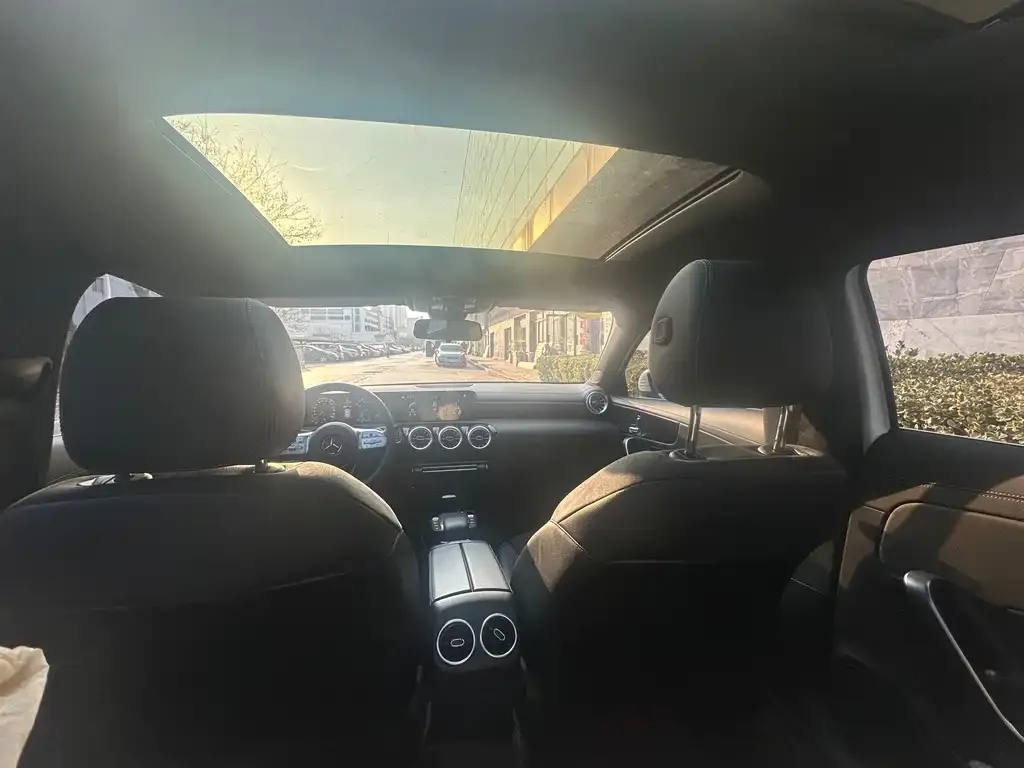 Mercedes-Benz A-Class 2021 из CN, фото 3