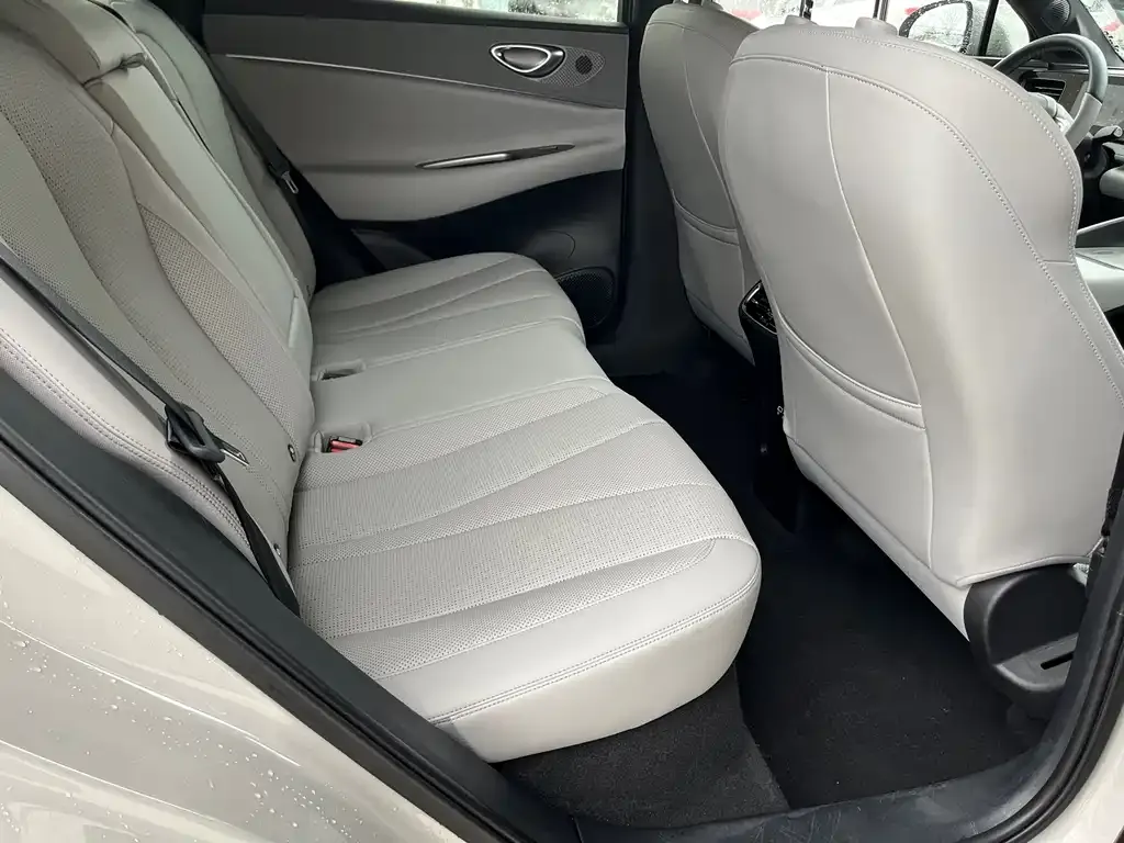 BYD Hiace 06 2025 из CN, фото 6