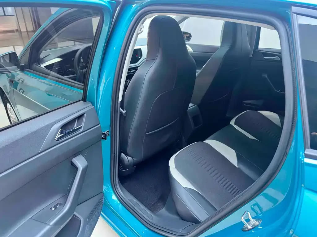 Volkswagen Polo 2022 из CN, фото 9