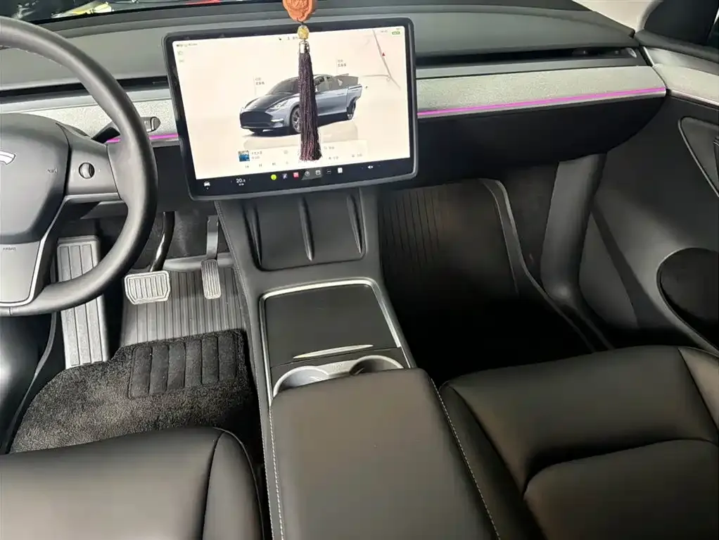 Tesla Model Y 2024 из CN, фото 5