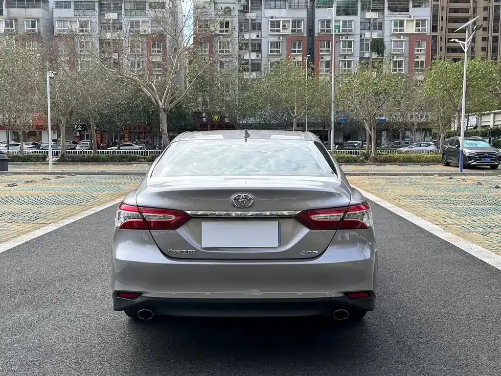 Toyota Camry 2023 из CN, фото 9