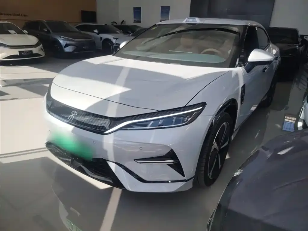 BYD L EV 2025 из CN, фото 1