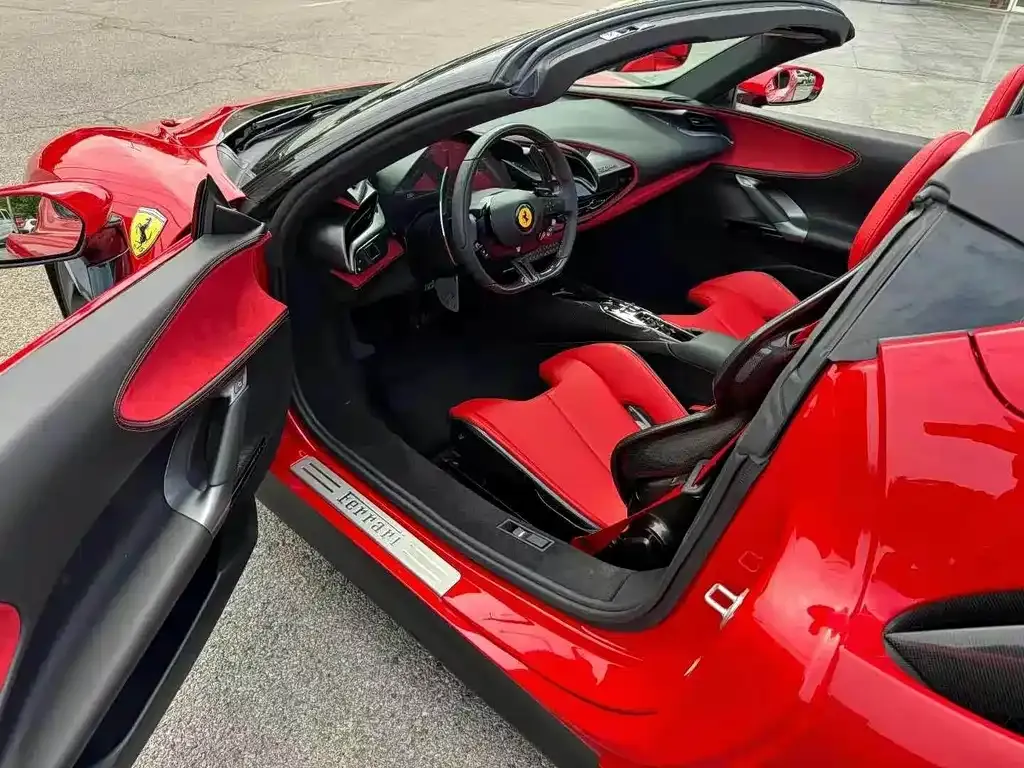 Ferrari SF90 2025 из CN, фото 6