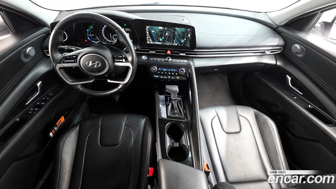 Hyundai AVANTE — фото 6