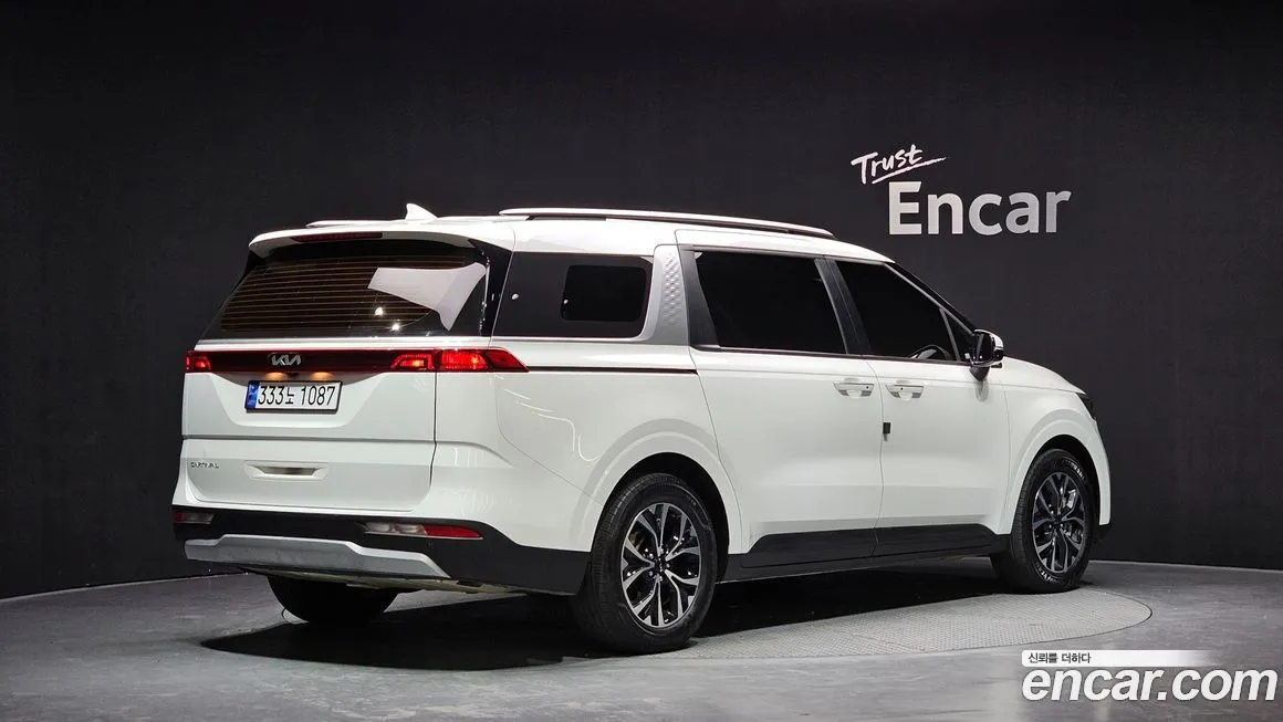 Kia Carnival — фото 3