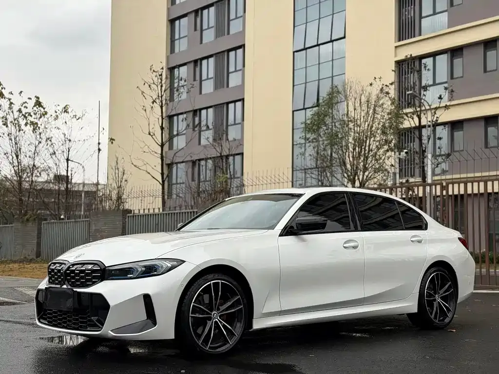BMW 3 Series — фото 1