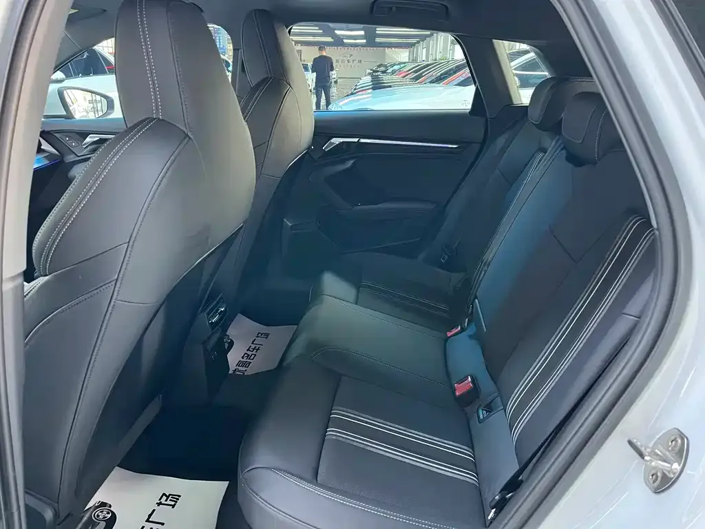 Audi A3 2024 из CN, фото 7