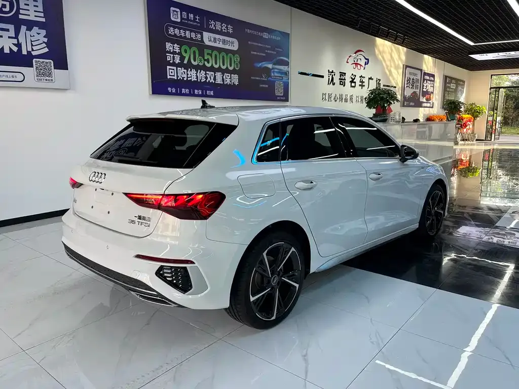 Audi A3 2024 из CN, фото 6