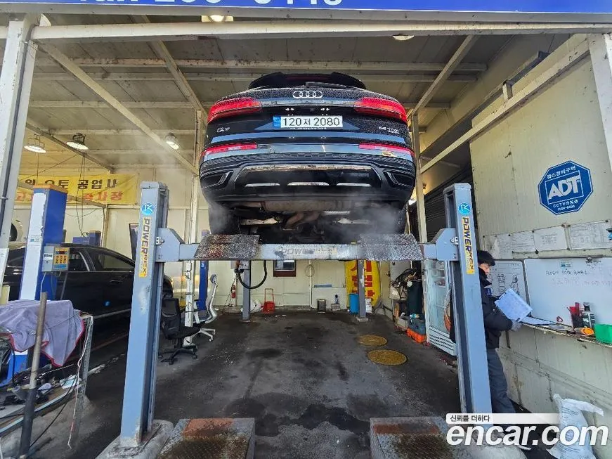 Audi Q7 2022 из KR, фото 4