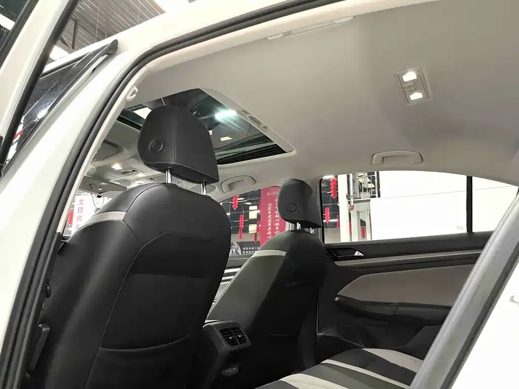 Volkswagen Bora 2022 из CN, фото 5