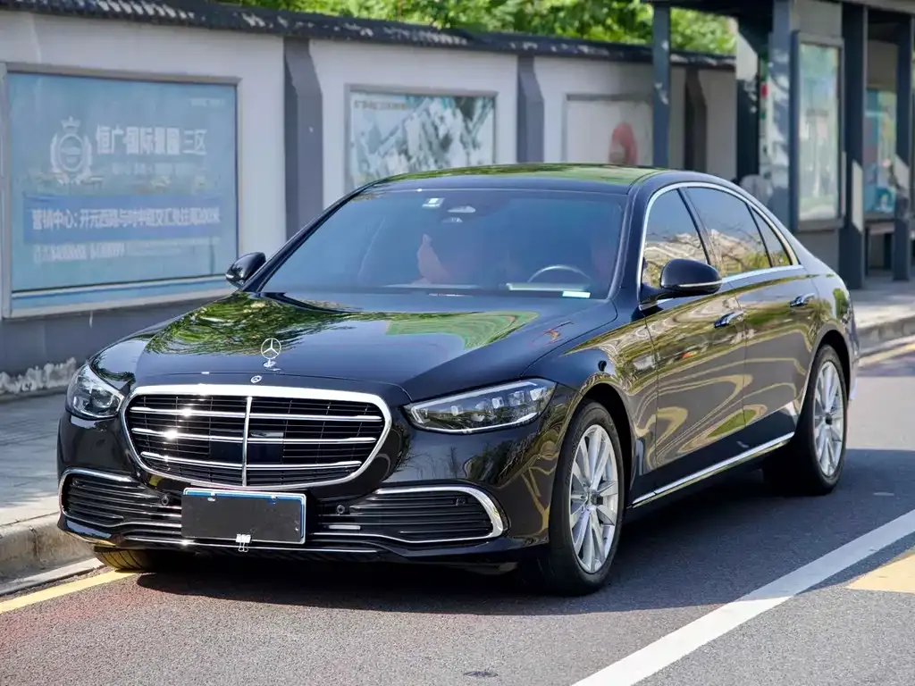 Mercedes-Benz S-Class — фото 1