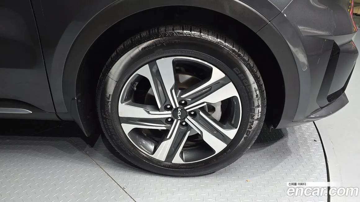 Kia Sorento — фото 9
