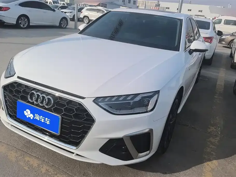 Audi A4L 2022 из CN, фото 1