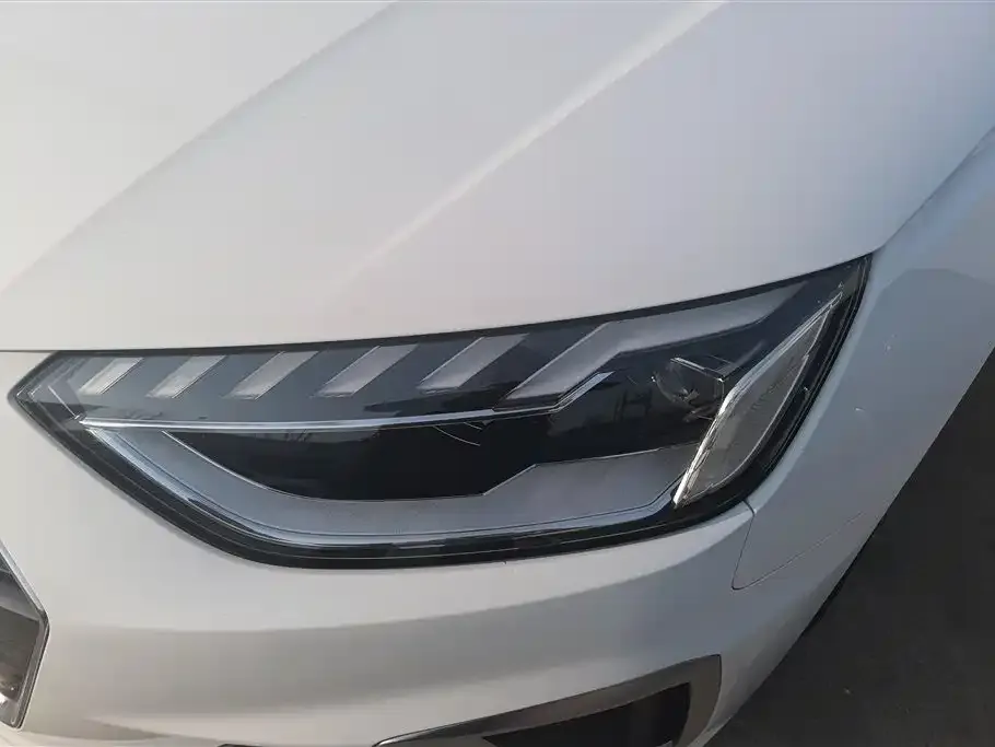 Audi A4L 2022 из CN, фото 7