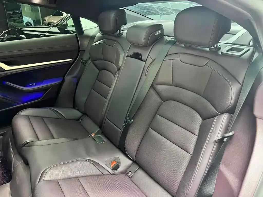 Porsche Taycan 2024 из CN, фото 9