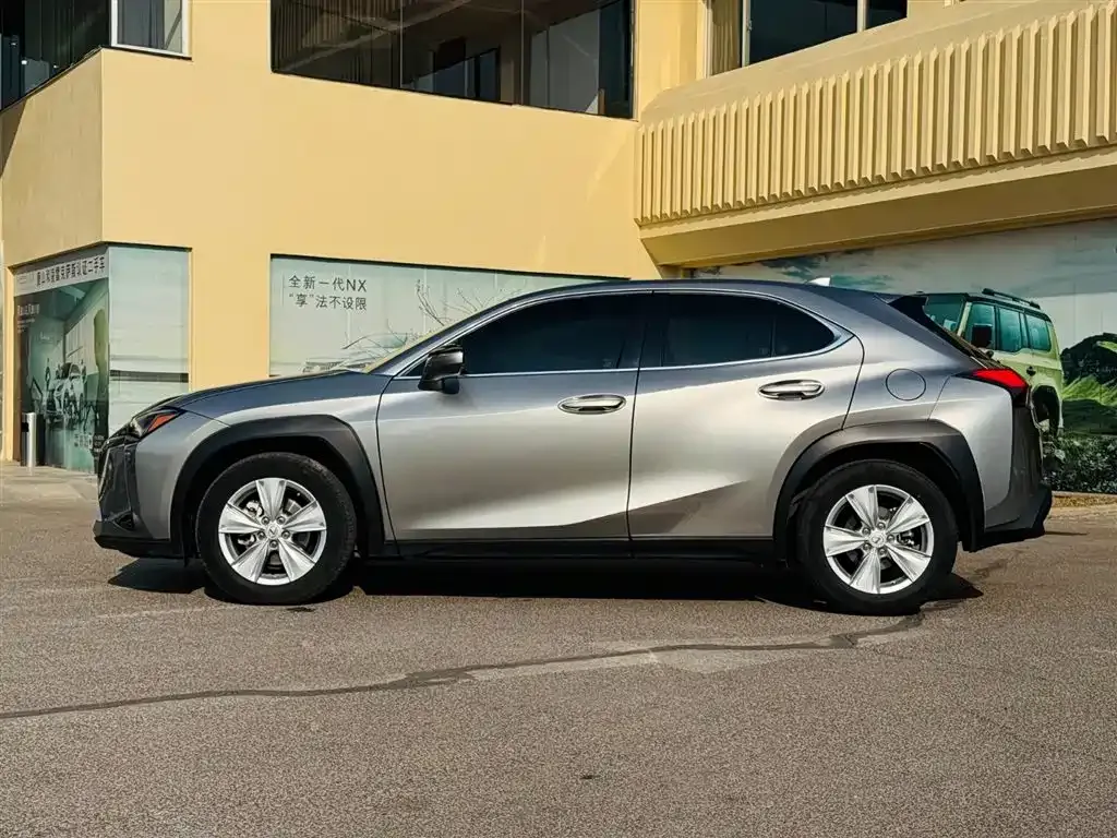 Lexus UX 2021 из CN, фото 4