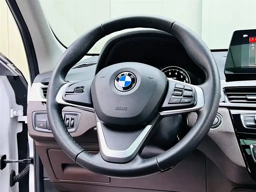BMW X1 2022 из CN, фото 8