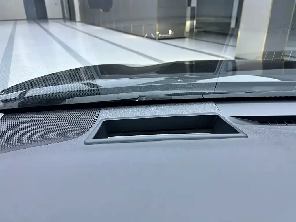 Toyota Camry 2023 из CN, фото 6