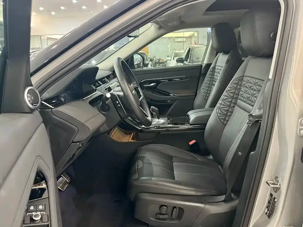 Land Rover Evoque 2024 из CN, фото 5