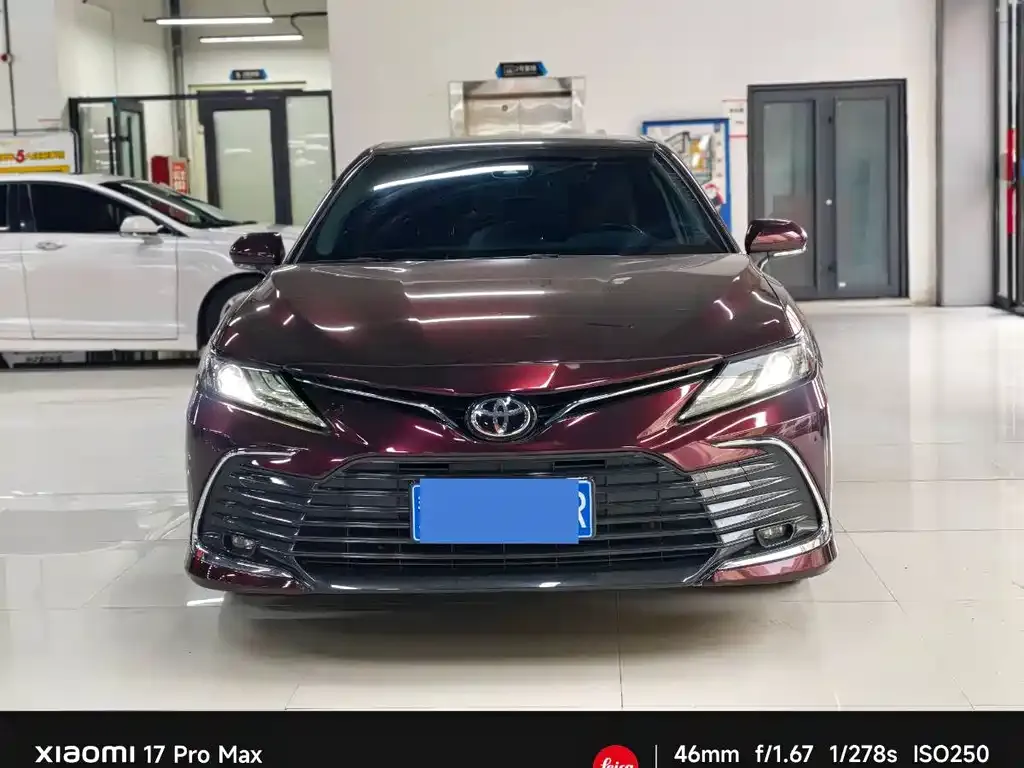 Toyota Camry 2023 из CN, фото 4