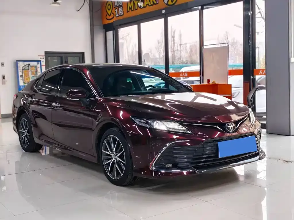 Toyota Camry 2023 из CN, фото 8