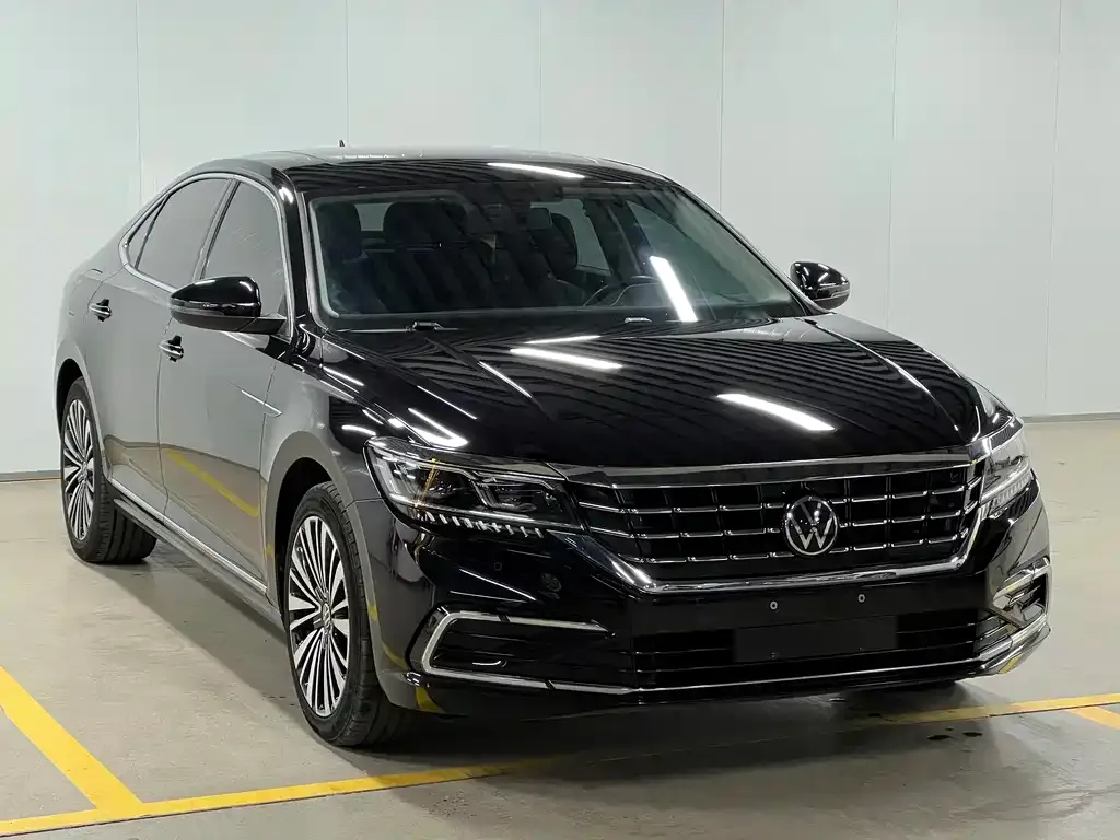 Volkswagen Passat — фото 5