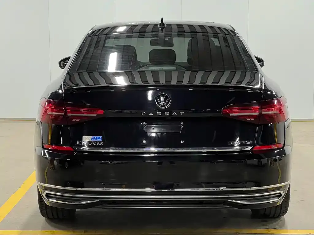 Volkswagen Passat — фото 3