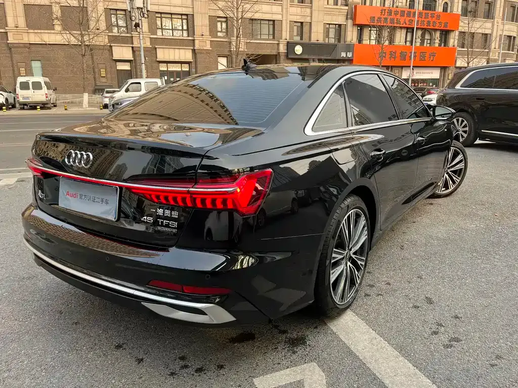 Audi A6L 2025 из CN, фото 8
