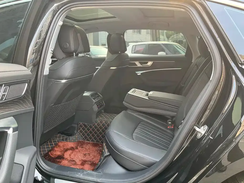 Audi A6L 2025 из CN, фото 7