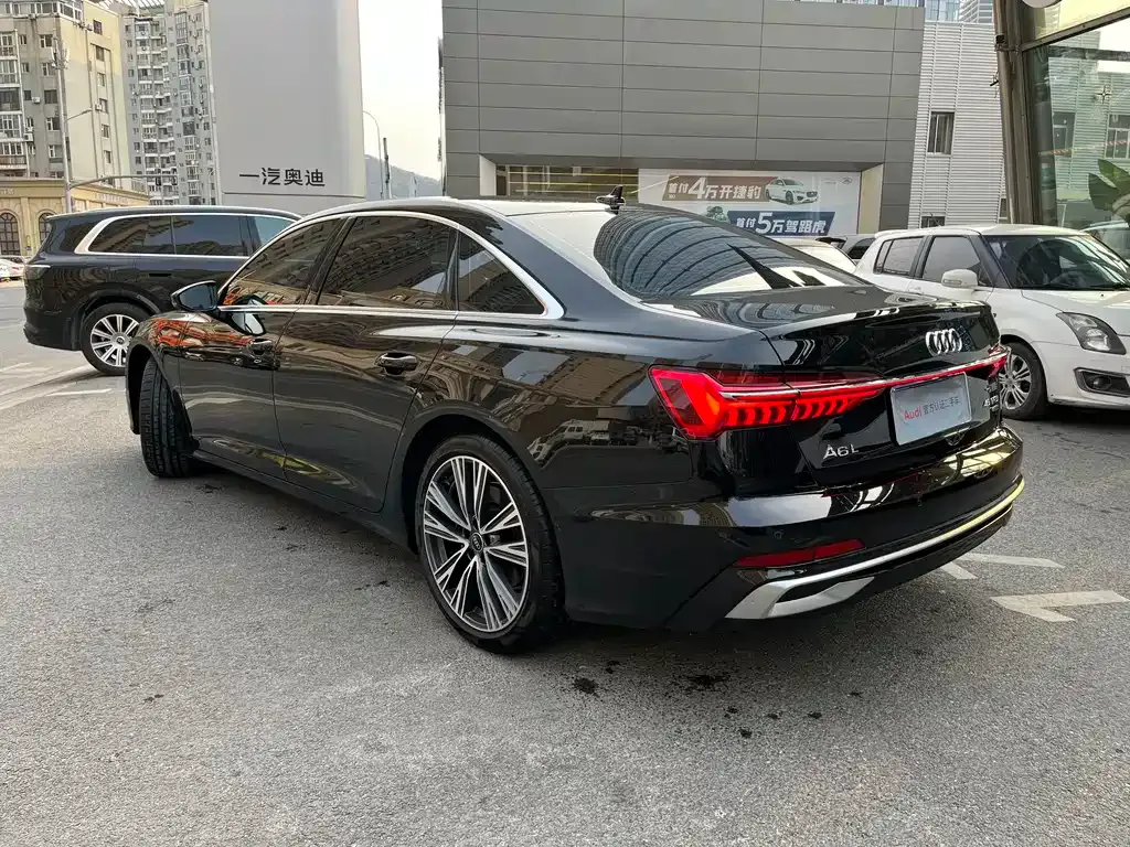 Audi A6L 2025 из CN, фото 10