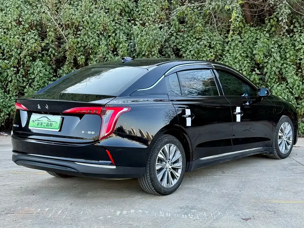 Hongqi E-QM5 2025 из CN, фото 5