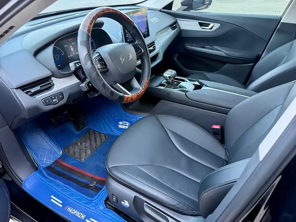 Hongqi E-QM5 2025 из CN, фото 3
