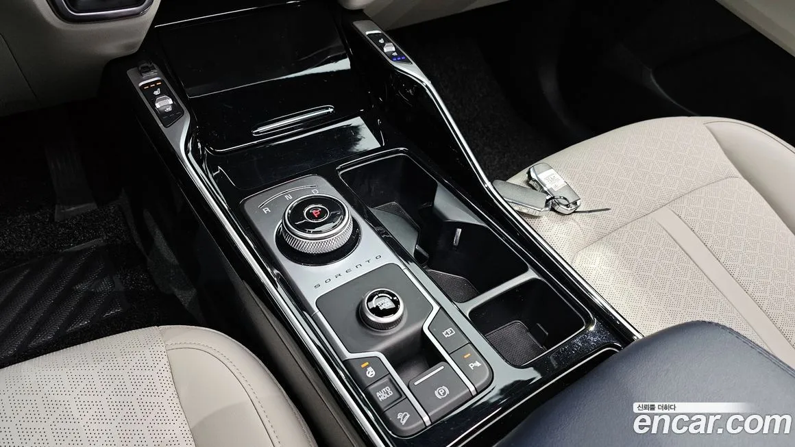 Kia Sorento — фото 7