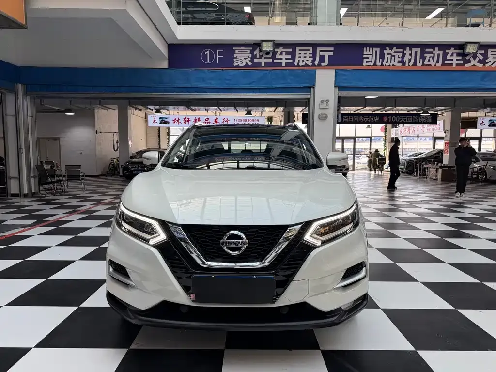 Nissan Qashqai — фото 2