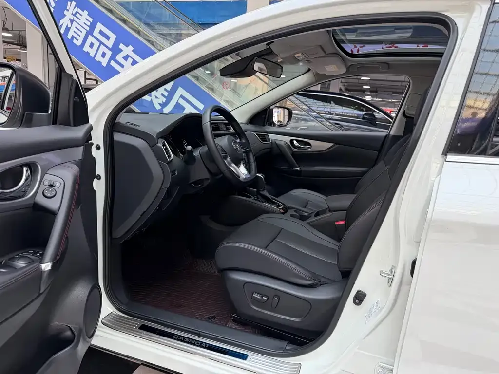 Nissan Qashqai — фото 5