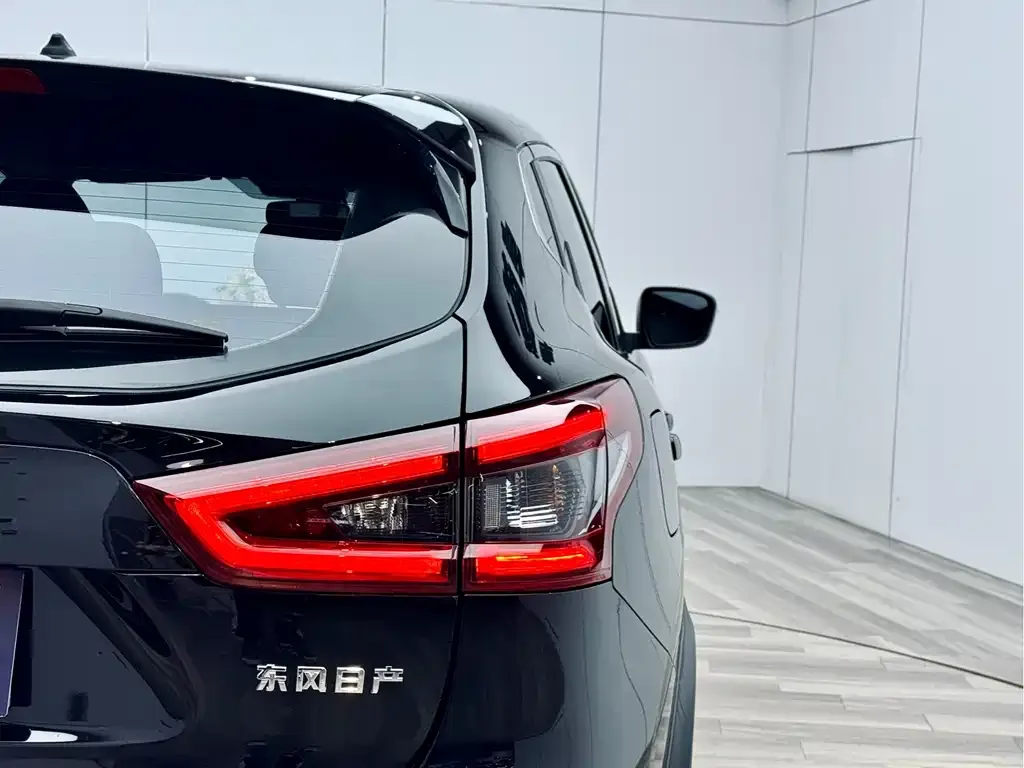 Nissan Qashqai — фото 2