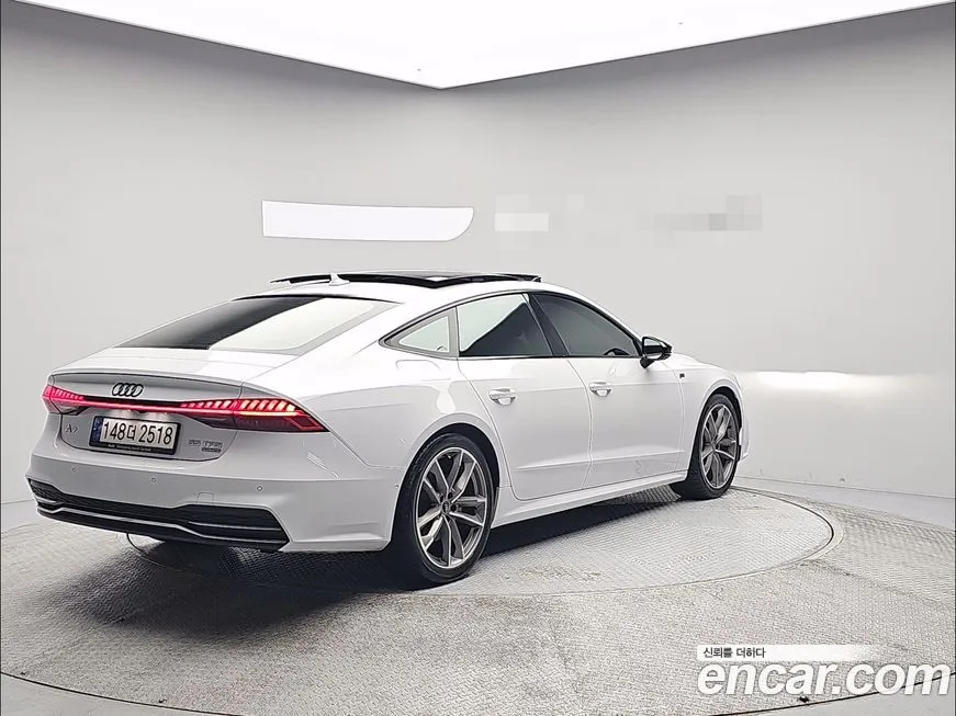 Audi A7 — фото 8