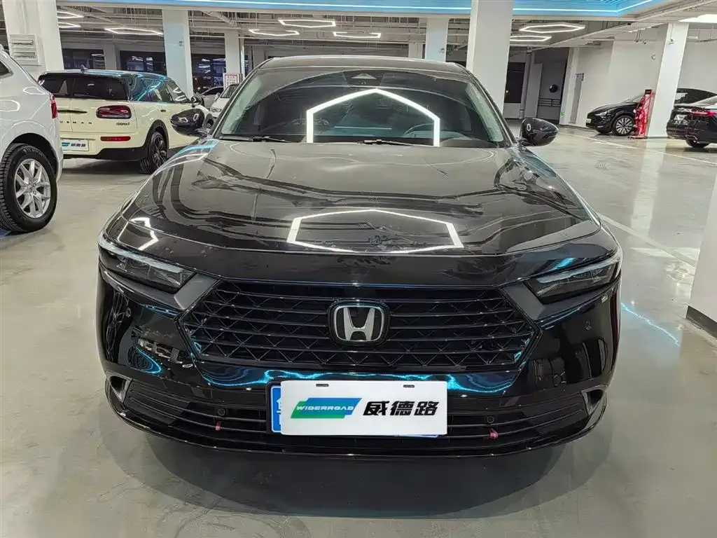 Honda Accord 2023 из CN, фото 2