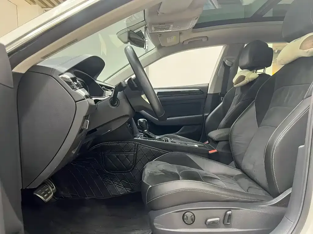 Volkswagen CC 2022 из CN, фото 6