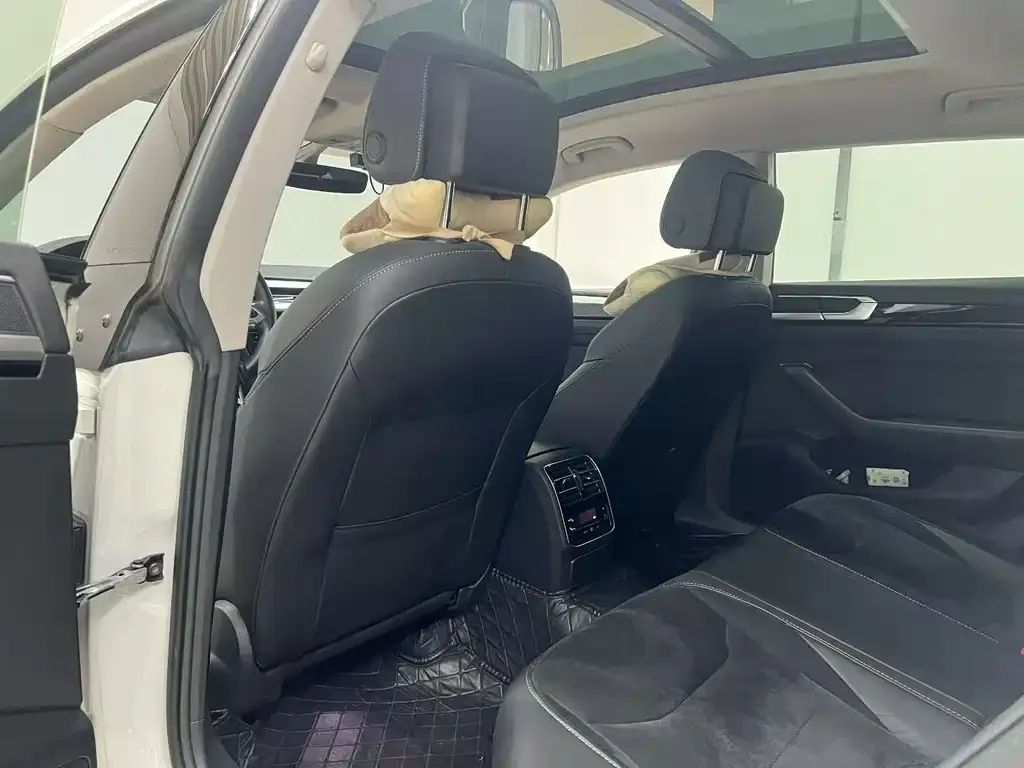Volkswagen CC 2022 из CN, фото 4