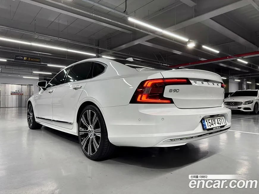 Volvo S90 — фото 6