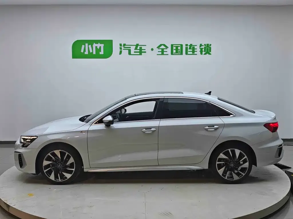 Audi A3 2023 из CN, фото 3