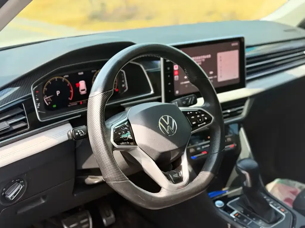 Volkswagen Tiguan L 2023 из CN, фото 2