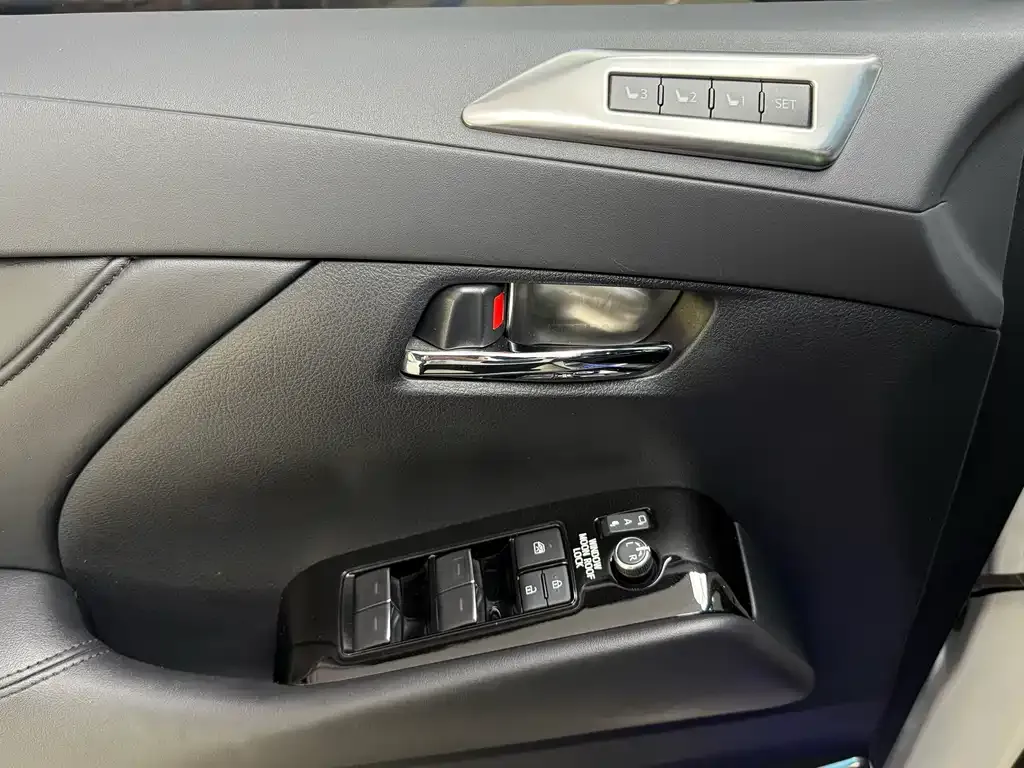Toyota Alphard 2022 из CN, фото 6