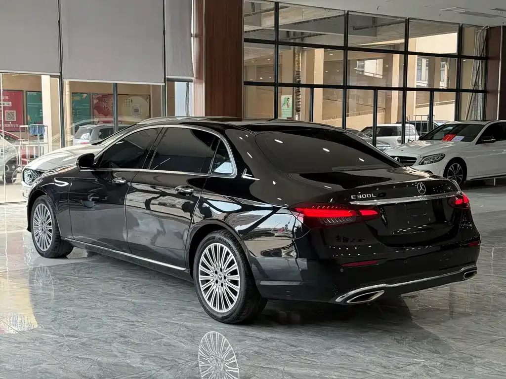 Mercedes-Benz E-Class 2023 из CN, фото 7