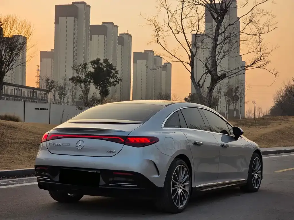 Mercedes-Benz EQE 2024 из CN, фото 5