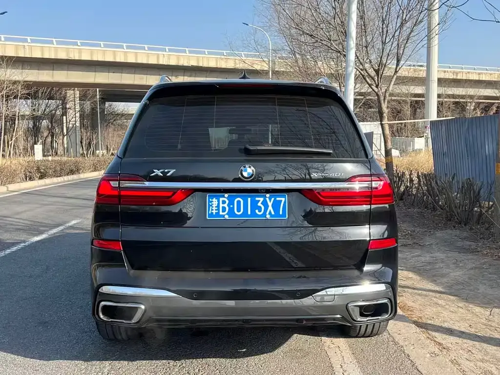 BMW X7 — фото 4