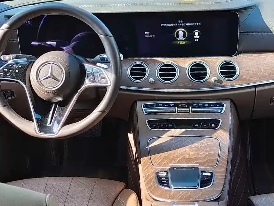 Mercedes-Benz E-Class 2022 из CN, фото 2
