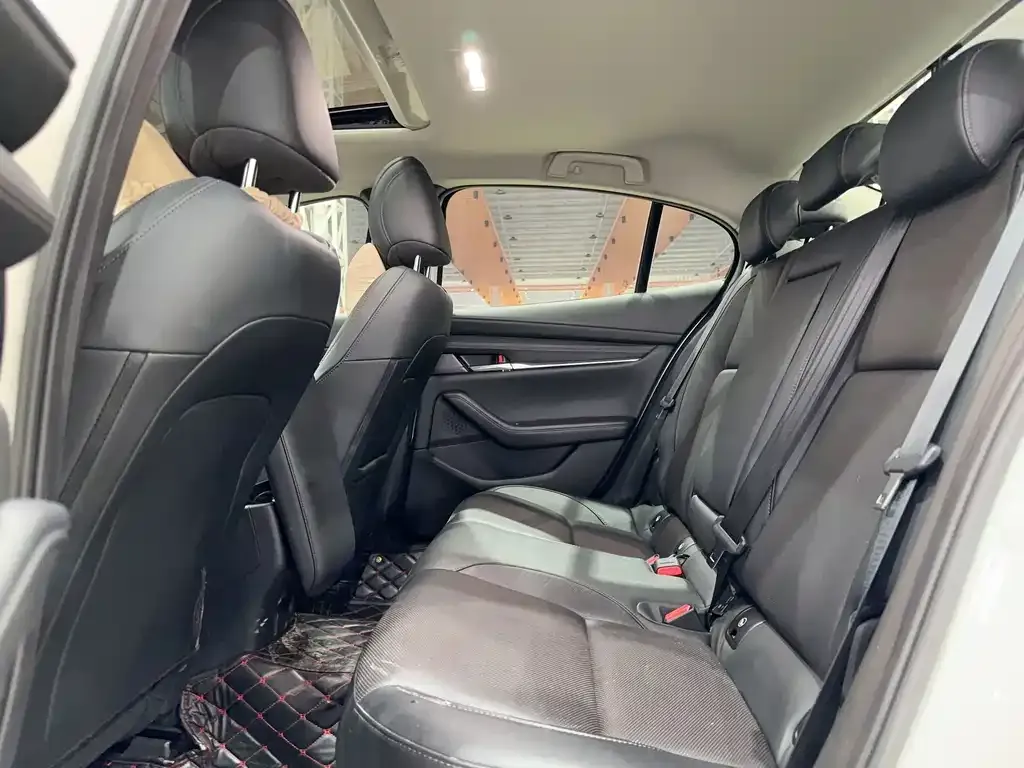 Mazda 3 Axela 2021 из CN, фото 5